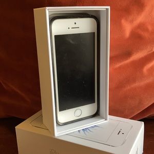 iPhone SE 64GB